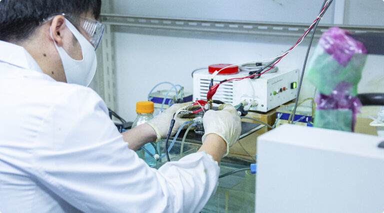 大阪大学 機械工学への扉 | エネルギー反応輸送学領域|津島研究室